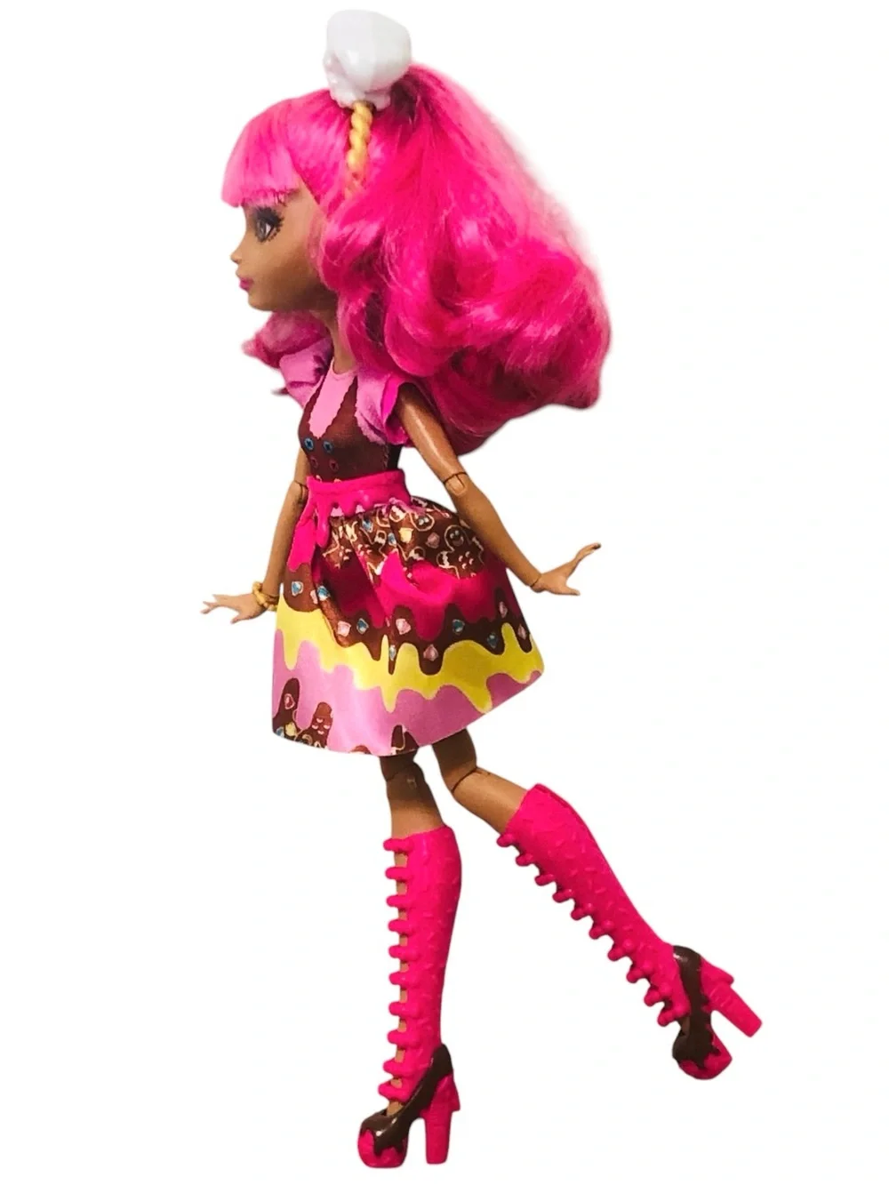 Ever After High Ginger Breadhouse Doll Sugar Coated Pink Dress High Boots 2014